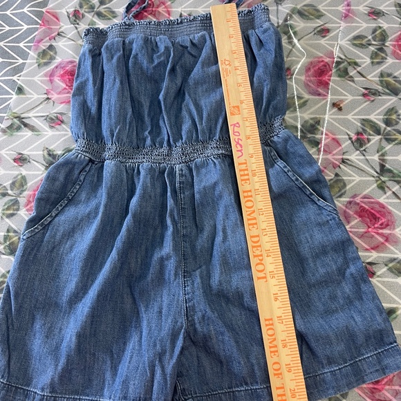 Gap Girls Smocked Chambray Denim Shorts Jumper COMFY Large 10-11 Years Pockets - Picture 7 of 7